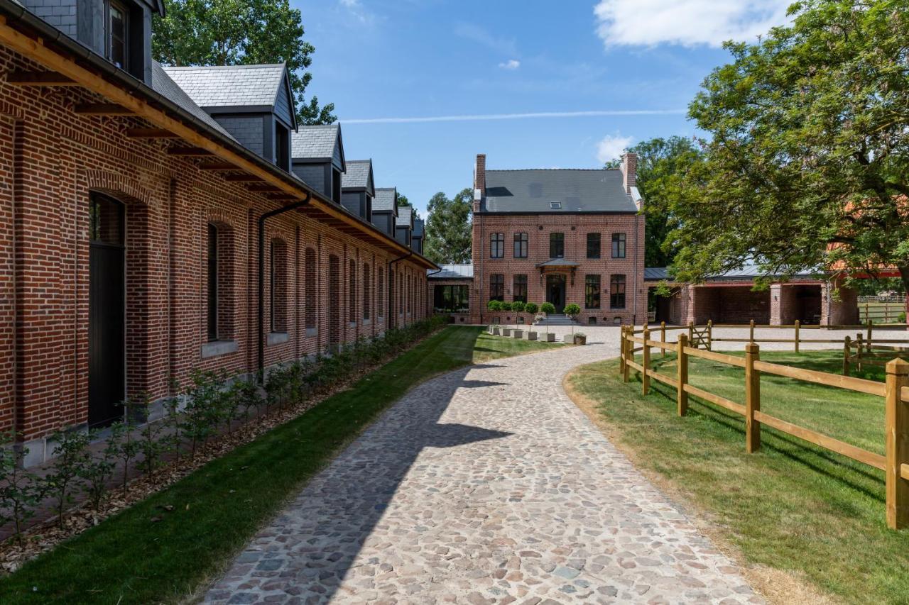 Haras De Barry Hotel Sainghin-en-Melantois Exterior photo